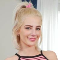 Bella Blonde