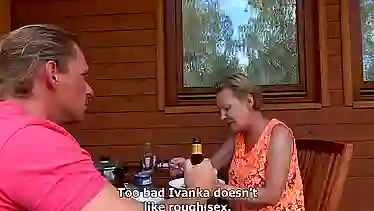 Пьяный чешский сын ебет сисястую мачеху