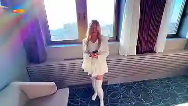 Вместо платы за отель сотрудник получил минет от русской сучки вместе с топ сексом