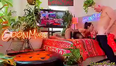 Жопа крупным планом, глубокий минет, булки сочные в масле и дикий секс